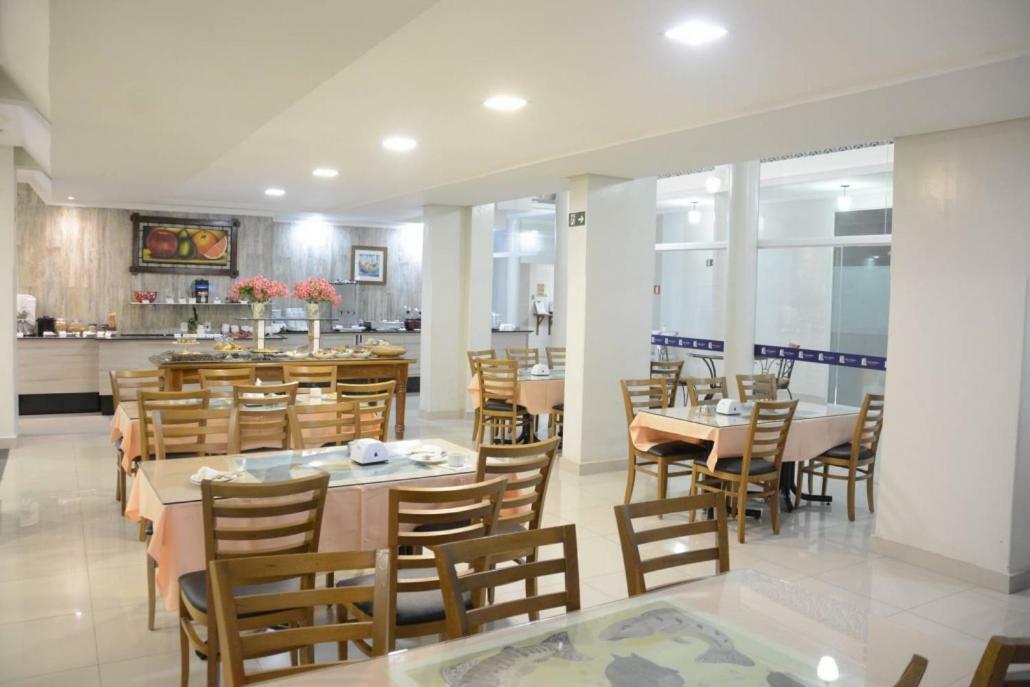 Santa Mônica Palace Hotel Corumbá Extérieur photo