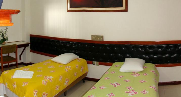 Santa Mônica Palace Hotel Corumbá Extérieur photo